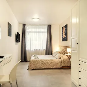 Vincanto Old Town Apart-hotel