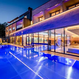 Hotel Huettenhof - Wellnesshotel & Luxus-bergchalets - Adults Only Grainet